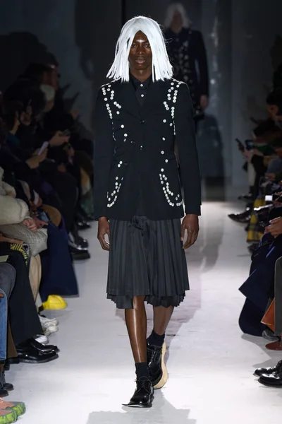 Look 12